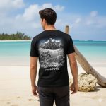 T-SHIRT BLACK PRNTED BEACH SEA - Image 2