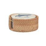 SHELL COSATER 6 PCS SET IN RATTAN BOX 4"